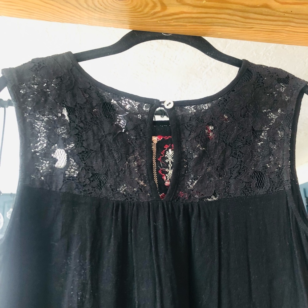 Dress - Picture 5 of 5